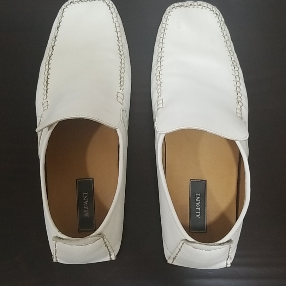 Men Shoes - Picture 4 of 6
